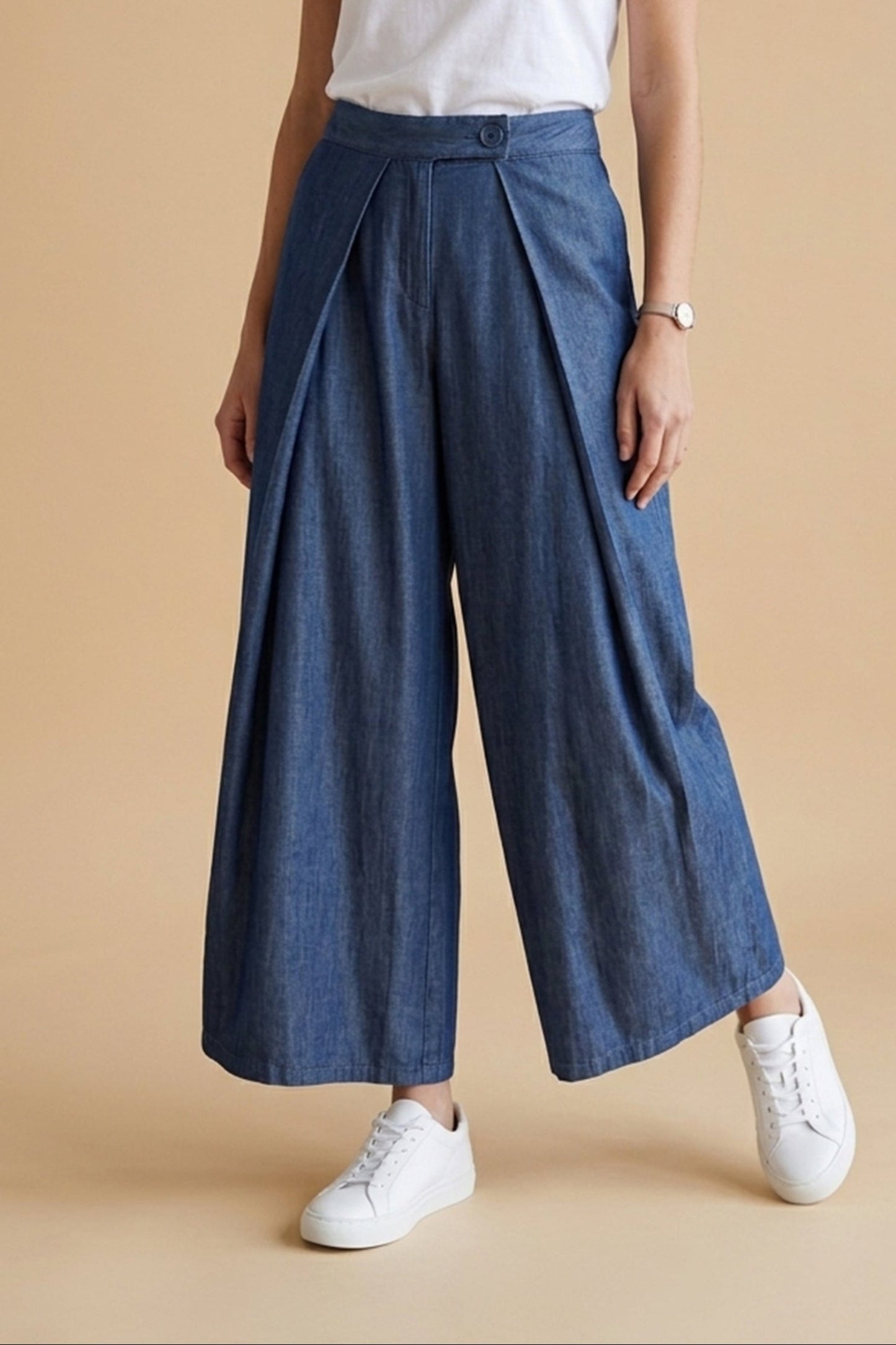 Pleated Lightweight Denim Pants