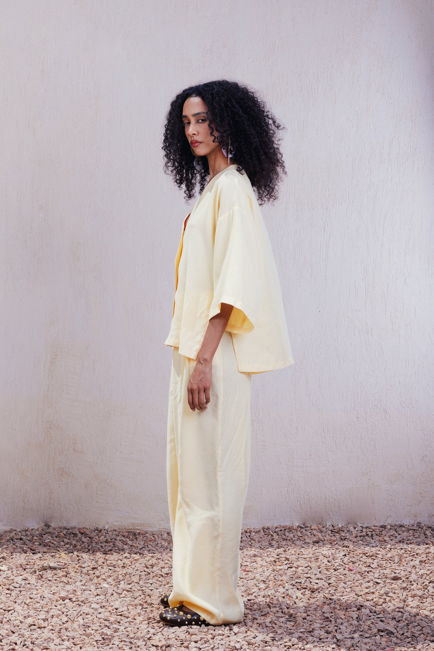 Relaxed Single Button Top