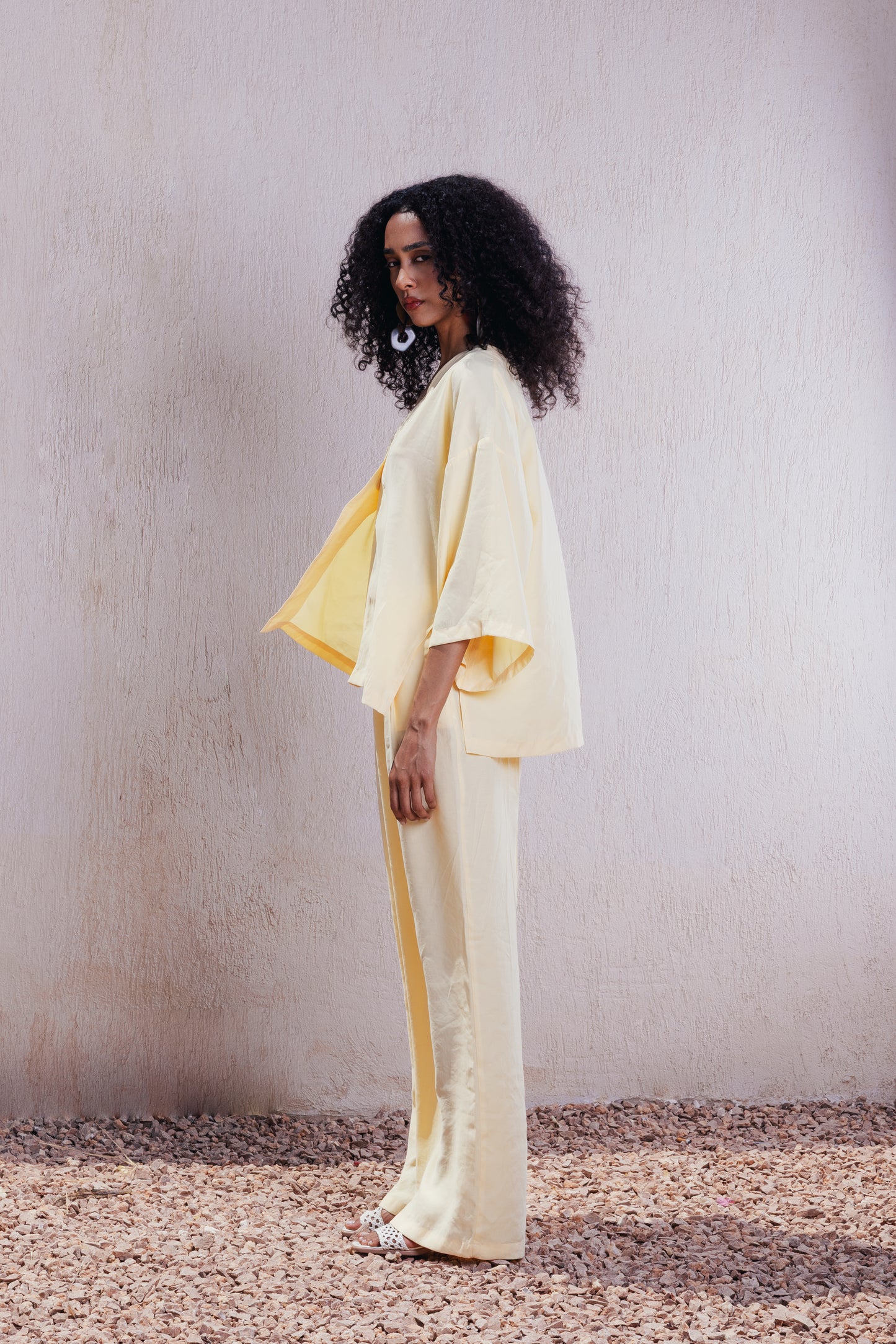 Relaxed Single Button Top