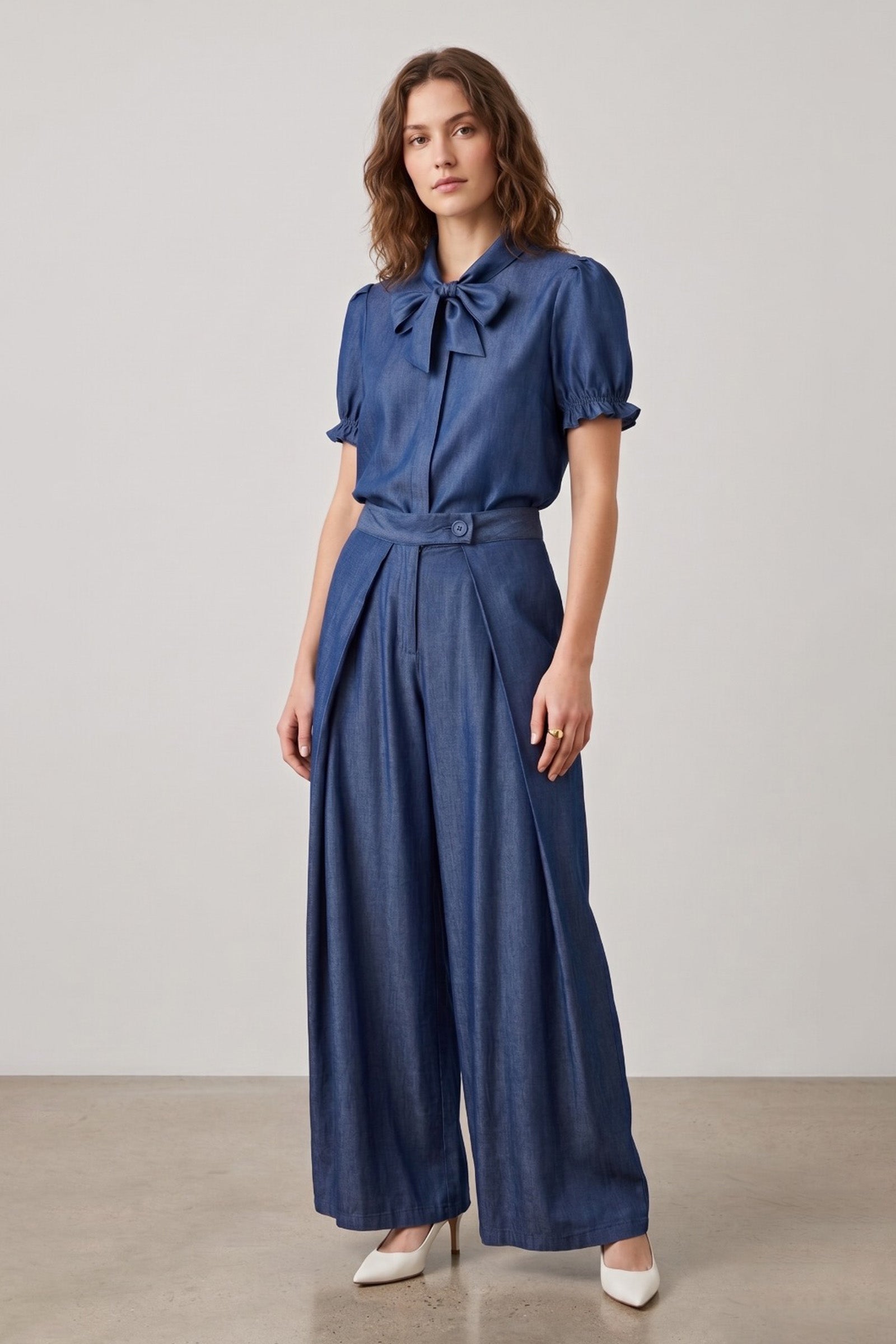 Pleated Lightweight Denim Pants