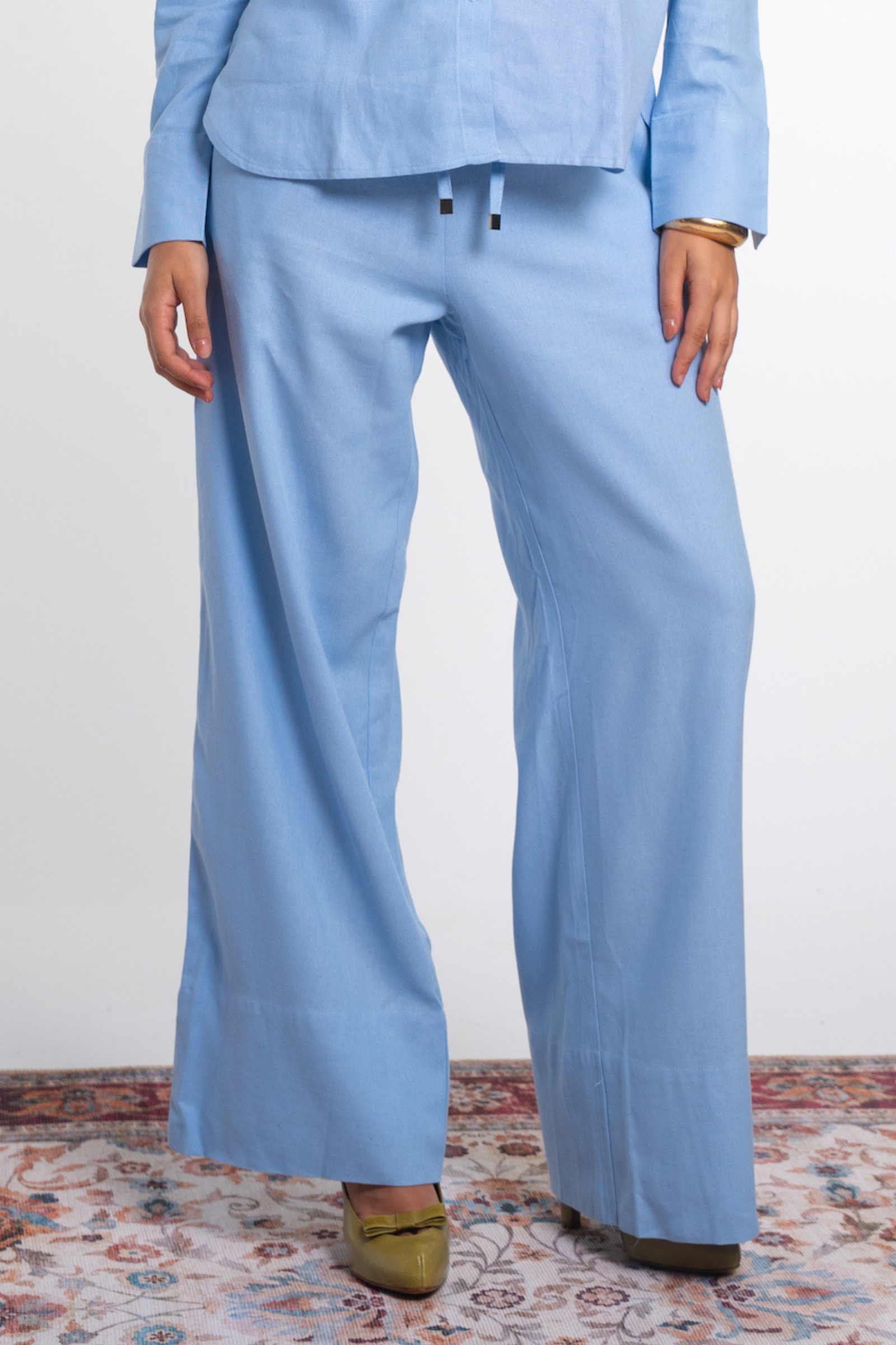 Relaxed Wide-Leg Pants