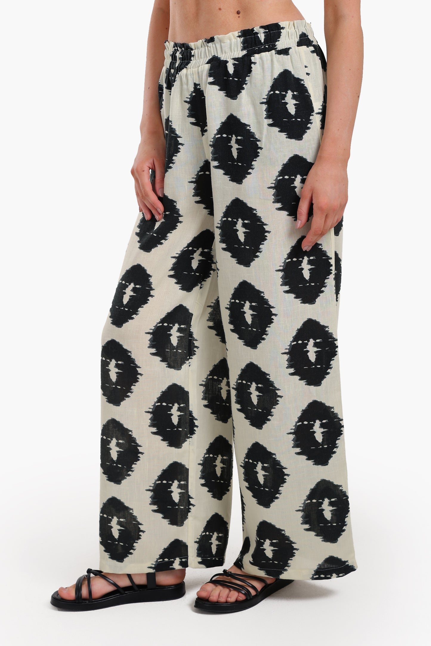Chic Black & White Printed Pants