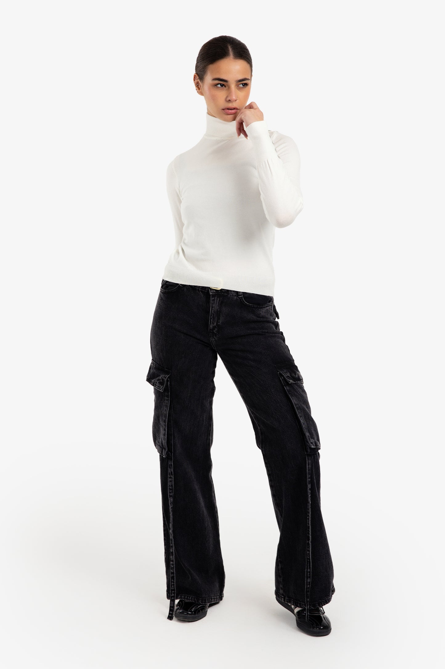 Stitched Buttoned Slim Pullover