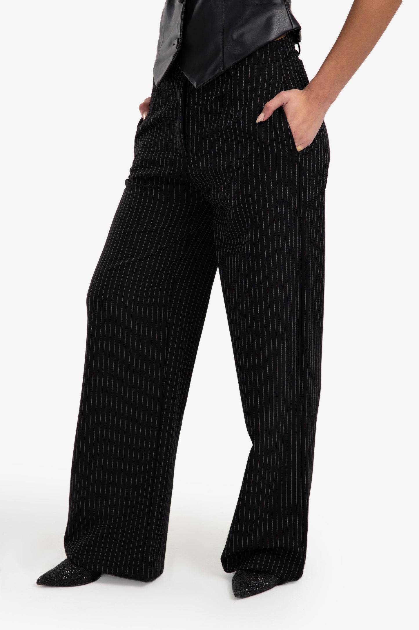 بنطلون مخطط بسوستة