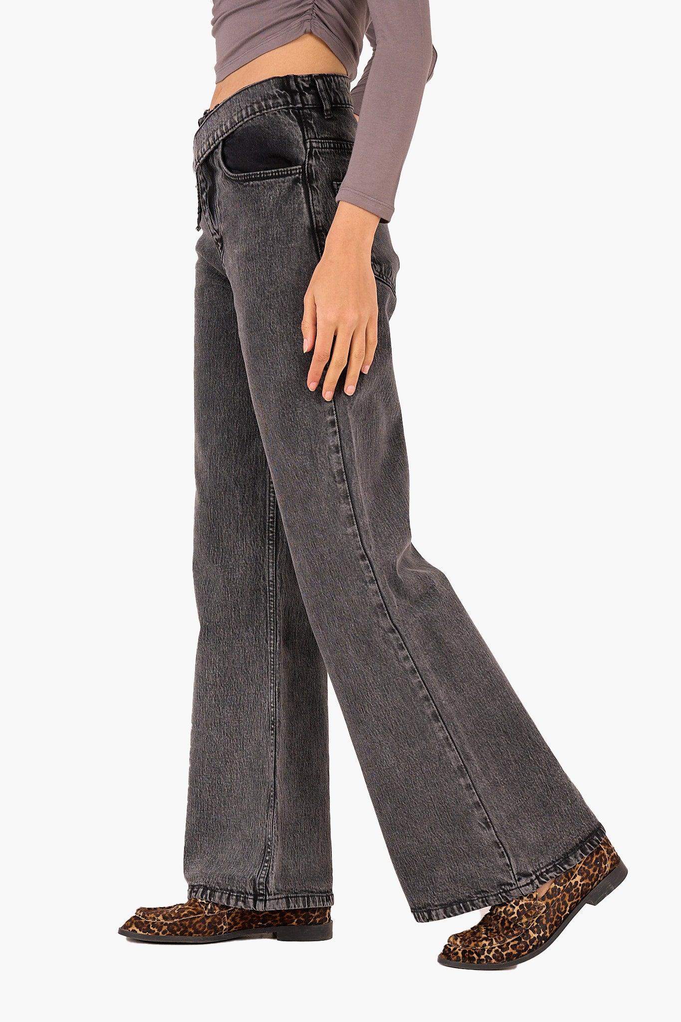 Jeans with Asymmetrical Belt